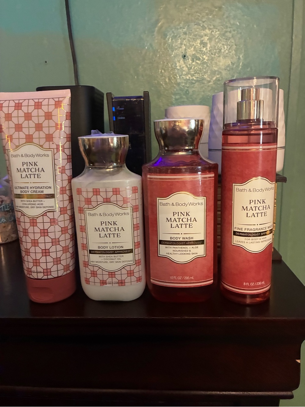 Bath & Body Works Pink Matcha Latte Body Care Set - Pink (4)